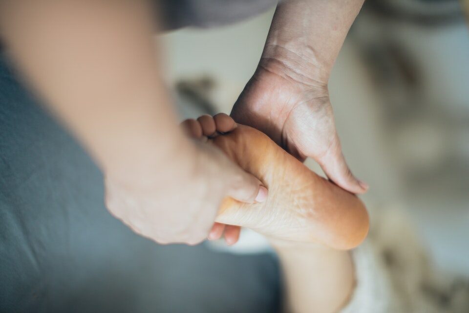 What is hallux valgus, and how can manual osteopathy help? - Osteo ...